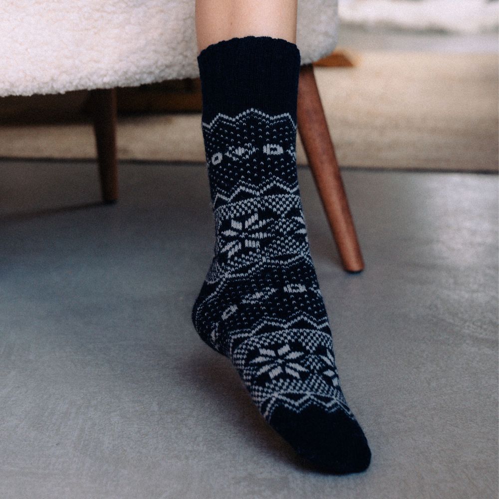 Black wool socks for women discount