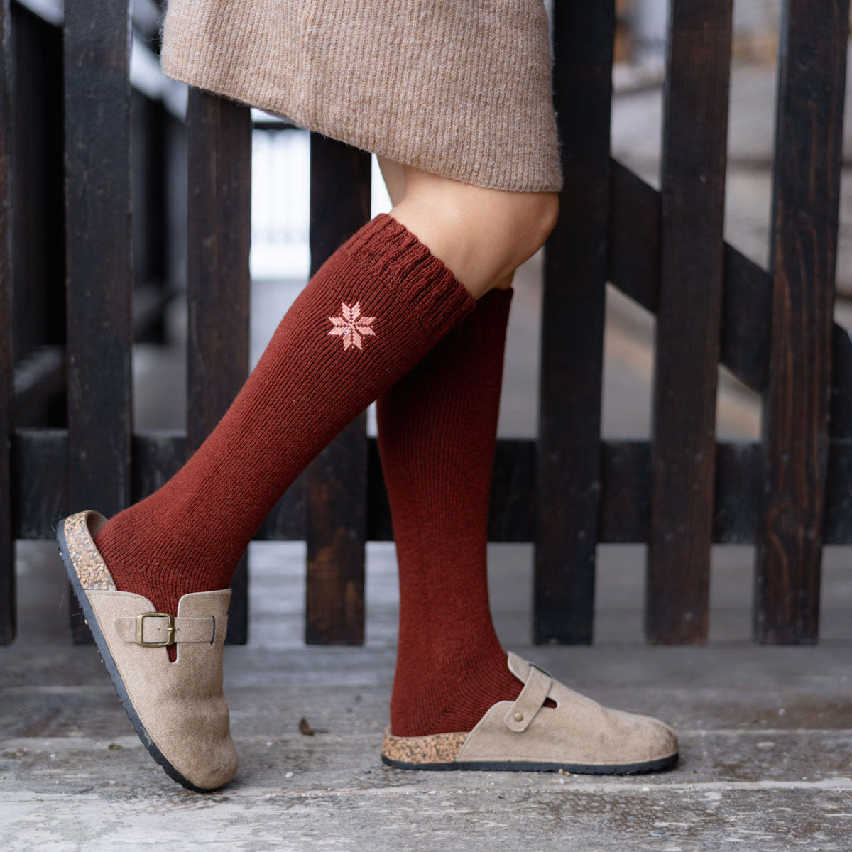 knee high socks